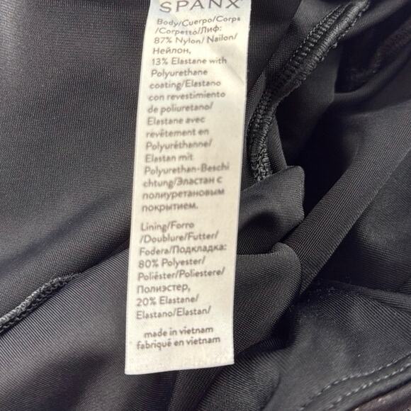 SPANX - Faux Leather Camo Legging Size Small - Picture 8 of 9